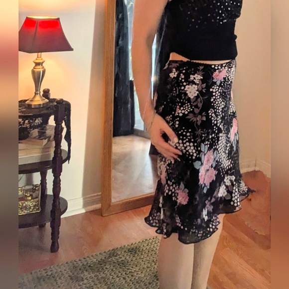 Y2K Floral slip skirt - Picture 5 of 8